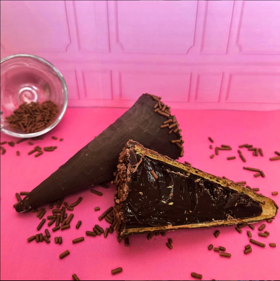 Cones trufados de chocolate